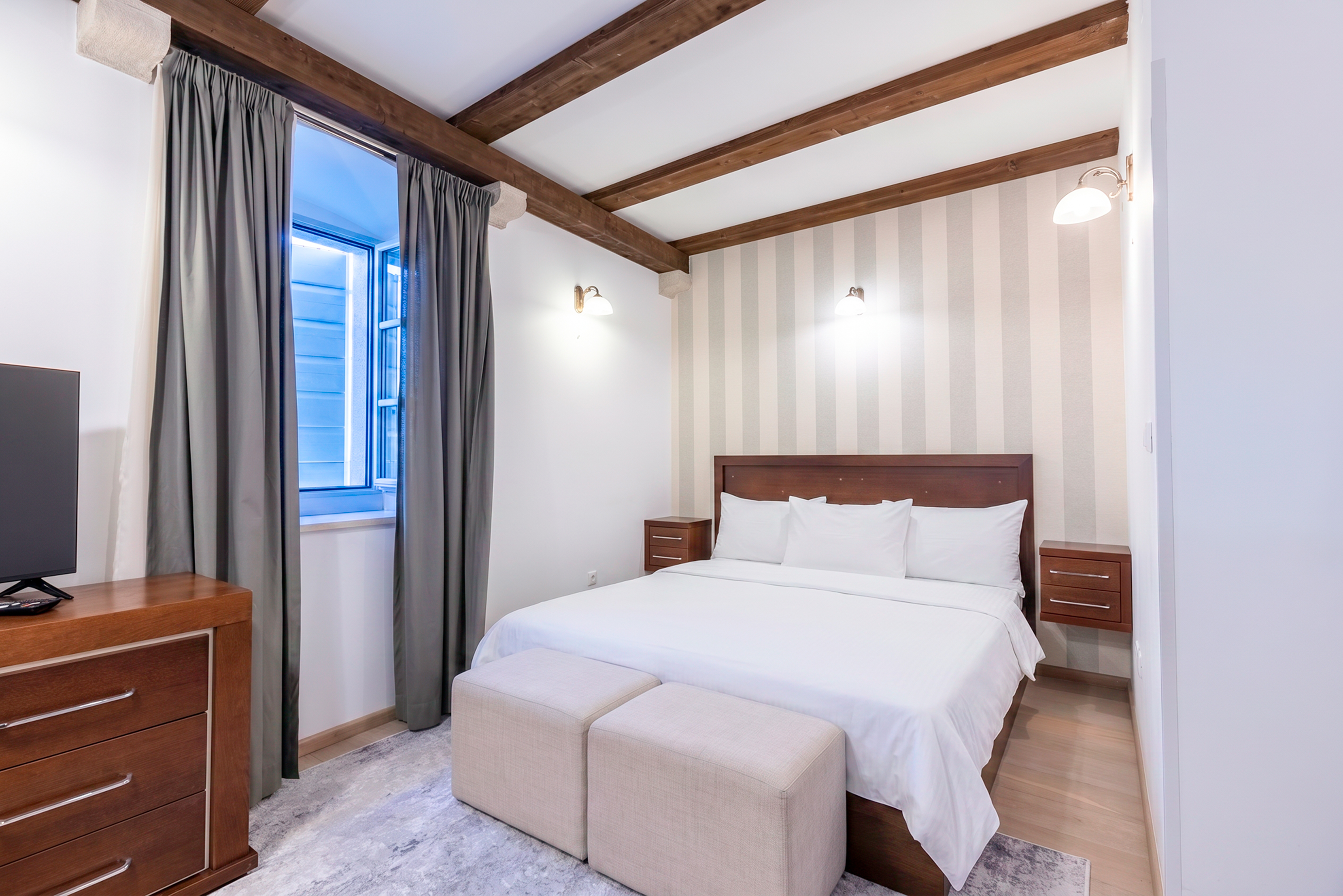 Suite No. 06 — Bonaca
